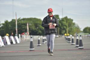 BIB: 0101
                            <button type="button" onclick="openModal(4942115)" class="btn btn-primary btn-sm float-right btn-popup" data-toggle="modal" data-target=".modal-high-quality">
                        <i class="fas fa-shopping-cart"></i> Add to Cart
                    </button>
                                            <button type="button" onclick="isThisMe(4942115, true)" class="btn btn-success btn-sm float-right btn-popup btn-isme hidden" data-toggle="tooltip" data-placement="bottom" title="นี่คือรูปของคุณใช่ไหม คลิกที่นี่เพื่อเอาเข้าอัลบั้ม">
                        <i class="fas fa-plus"></i> Add to album
                    </button>
                    <button type="button" onclick="isThisMe(4942115, false)" class="btn btn-warning btn-sm float-right btn-popup btn-isnotme hidden">
                        <i class="fas fa-ban"></i> Remove from album
                    </button>